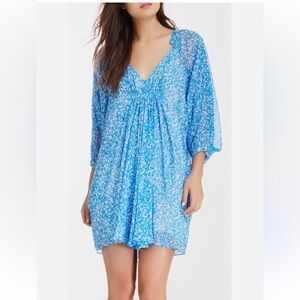 Diane Von Furstenberg Fleurette Blue and White Patterned 100% silk, lined Dress